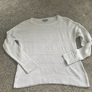 Market & Spruce Light Gray Crew Neck Sweater